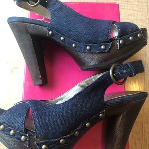 Xhilaration denim high heel sandals size 5.5